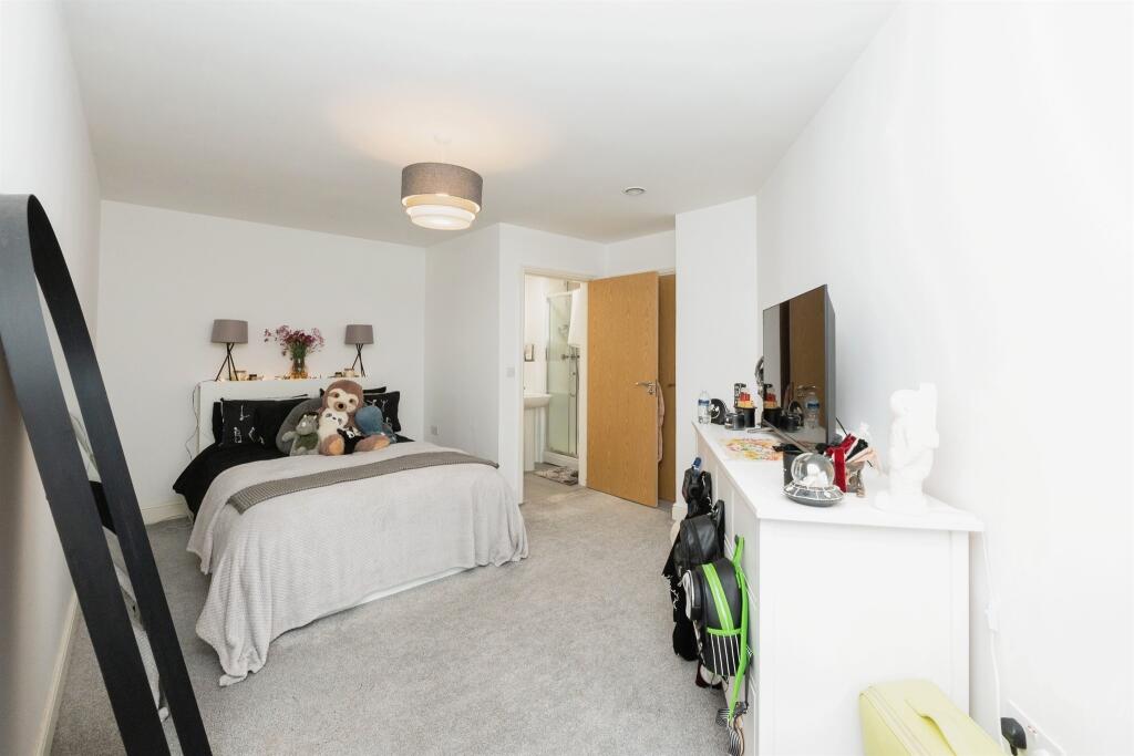 Additional property image - Whitchurch Lane, Bristol