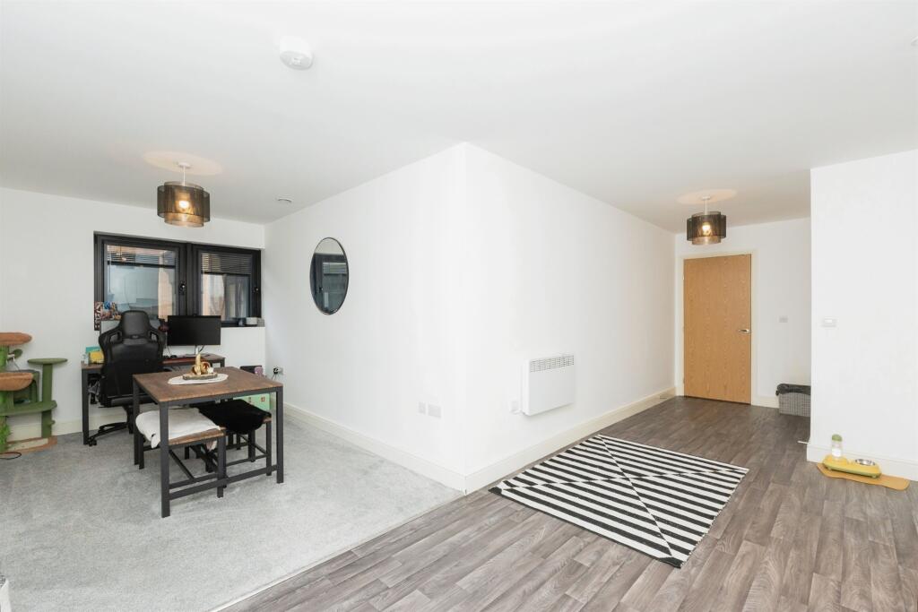 Additional property image - Whitchurch Lane, Bristol