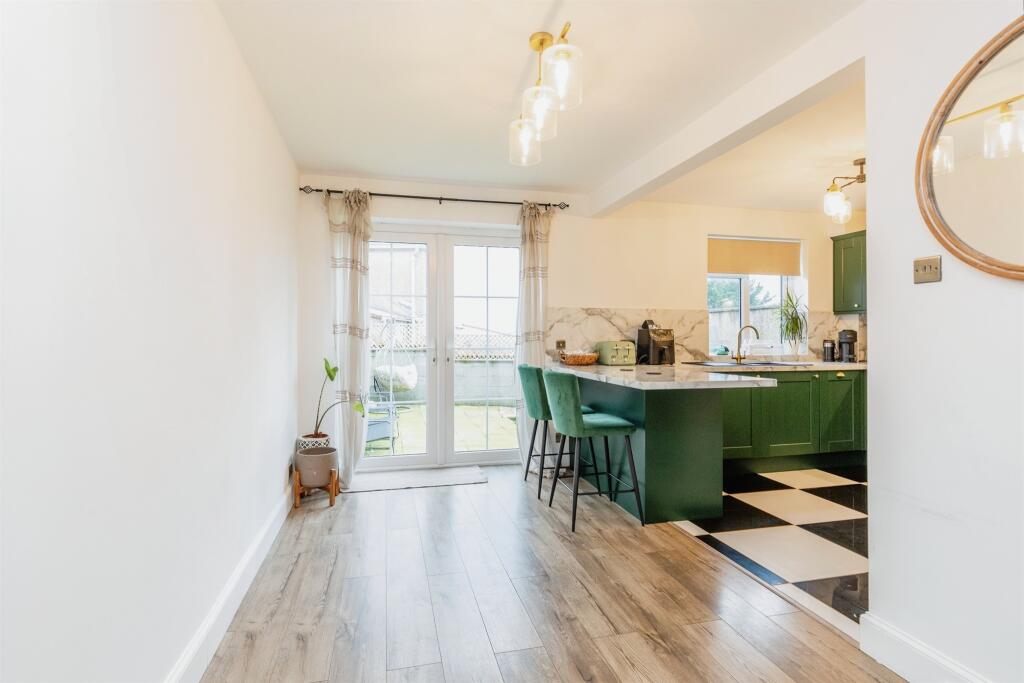 Additional property image - Greenridge Close, Bristol