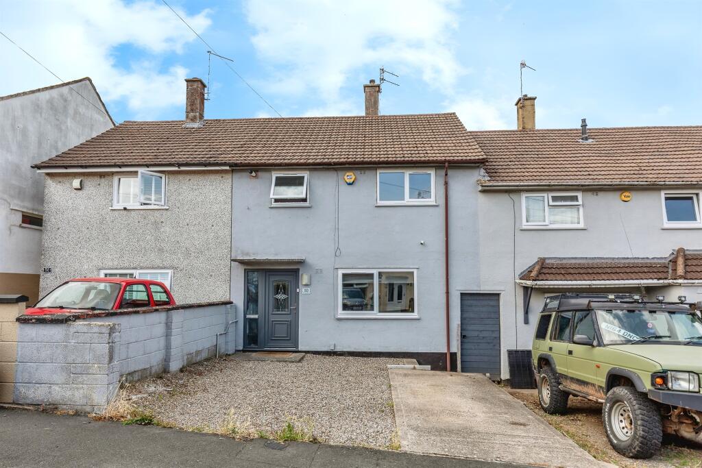 Main image of property: Aldwick Avenue, Bristol