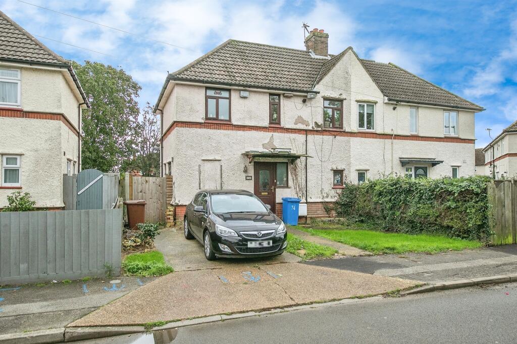 3 bedroom semidetached house for sale in Whitton Church Lane, Ipswich, IP1