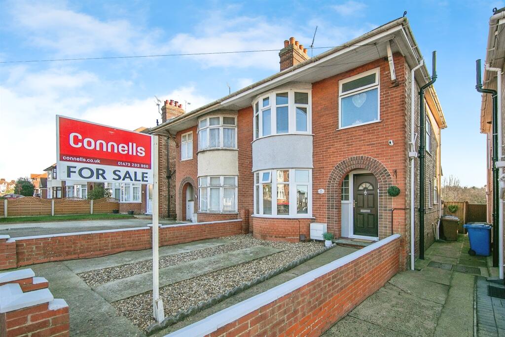 3 bedroom semidetached house for sale in Ashcroft Road, Ipswich, IP1