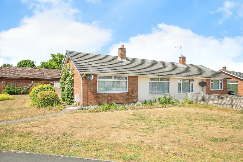 Main image of property: Penryn Road, Kesgrave, Ipswich