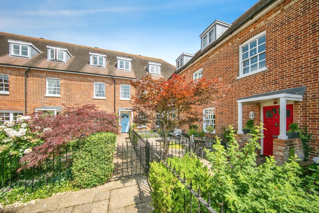 Main image of property: Chedworth Place, Tattingstone, Ipswich