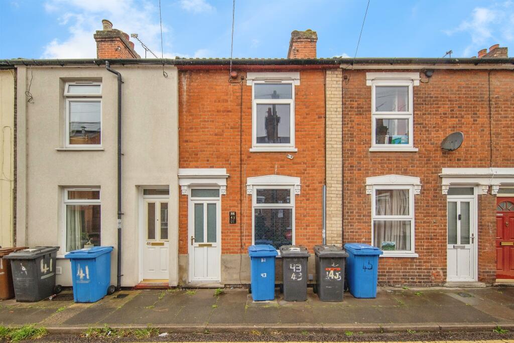 Main image of property: Dillwyn Street, Ipswich