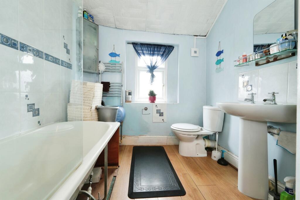 Additional property image - Soundwell Road, Bristol