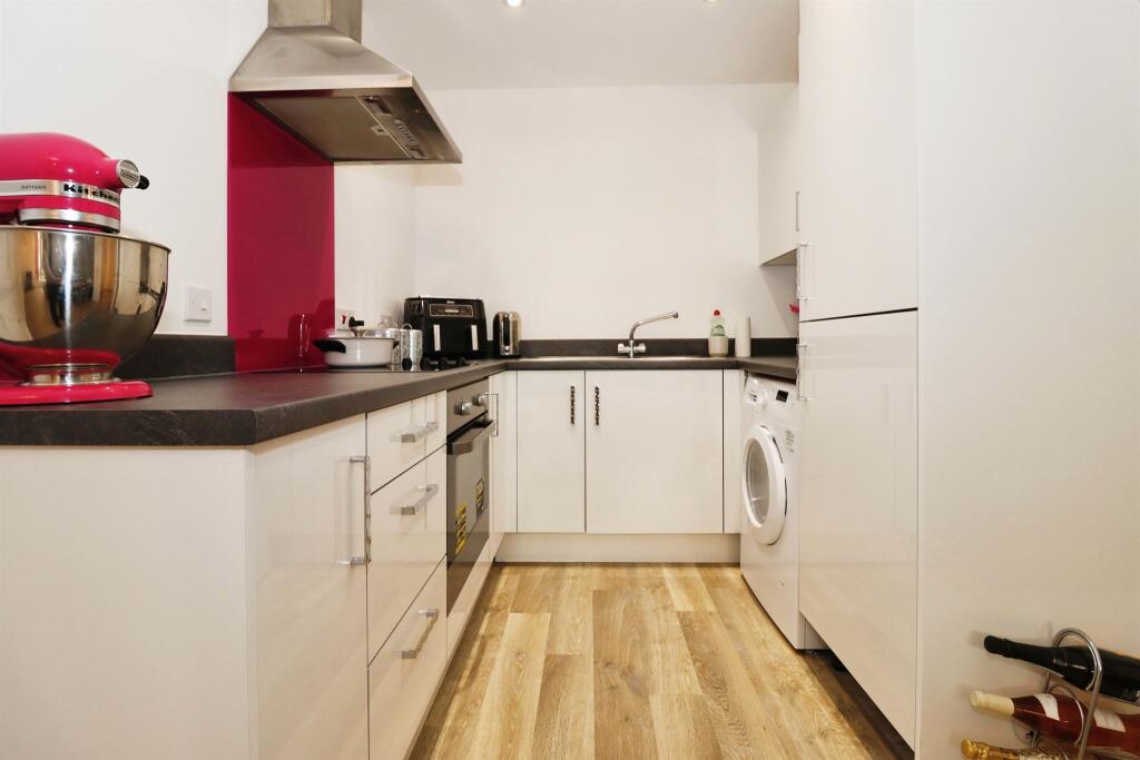 Additional property image - Elmtree Way, Kingswood, Bristol