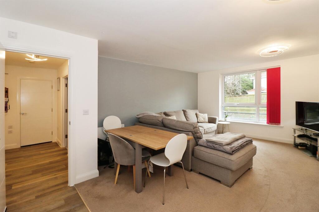 Additional property image - Elmtree Way, Kingswood, Bristol