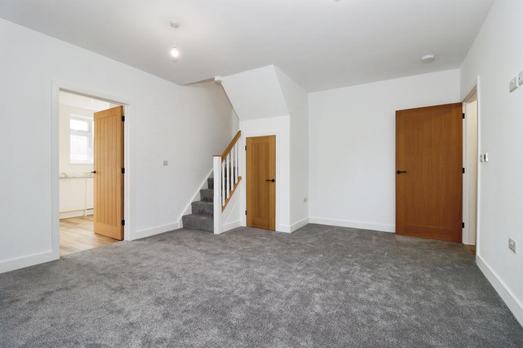 Additional property image - Northend Avenue, Bristol