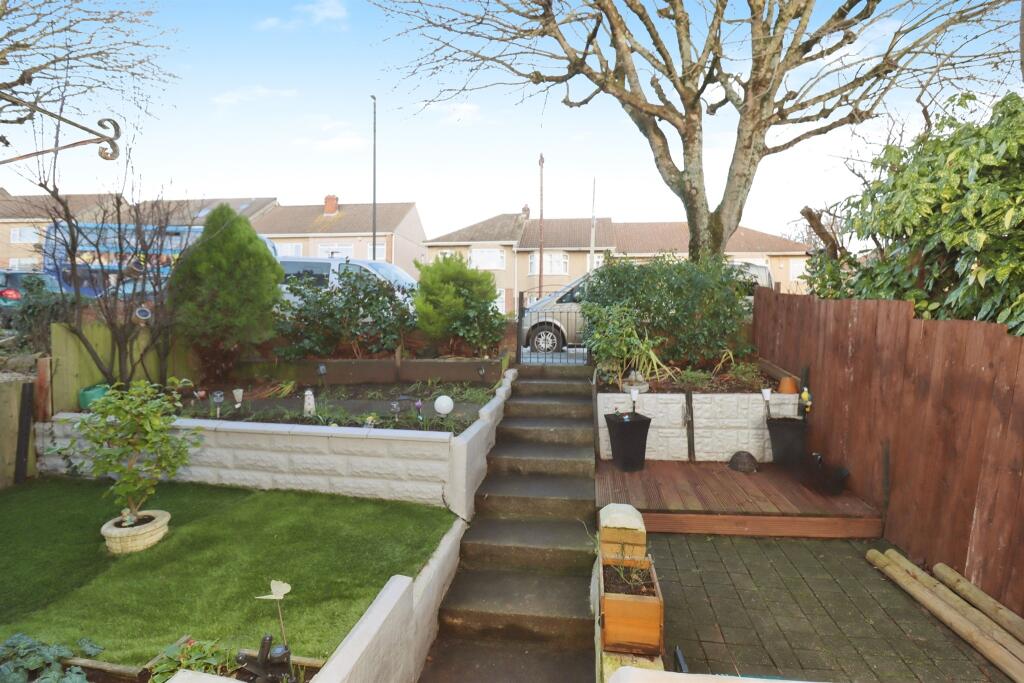 Additional property image - Air Balloon Road, Bristol
