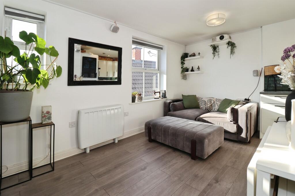 Main image of property: Hanham Road, Bristol