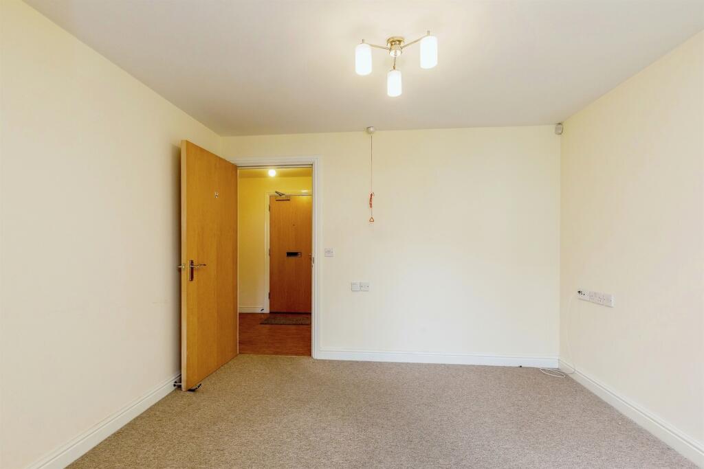 Additional property image - Henleaze Road, Bristol