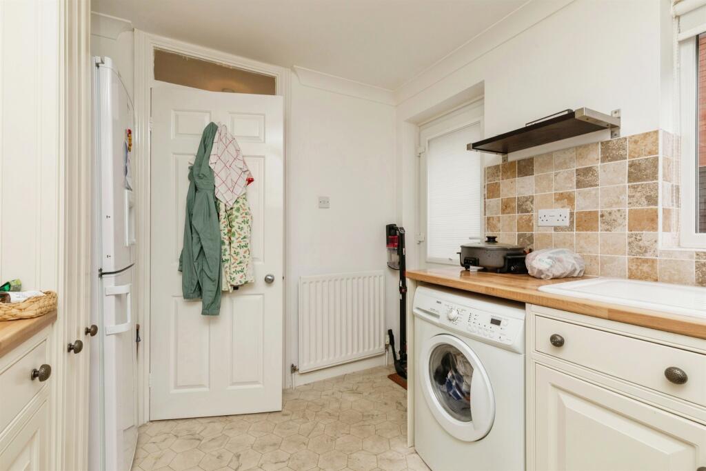 Additional property image - Parkers Close, Bristol