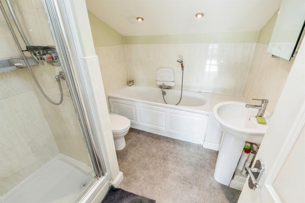 Additional property image - Strathearn Drive, Westbury-On-Trym, Bristol