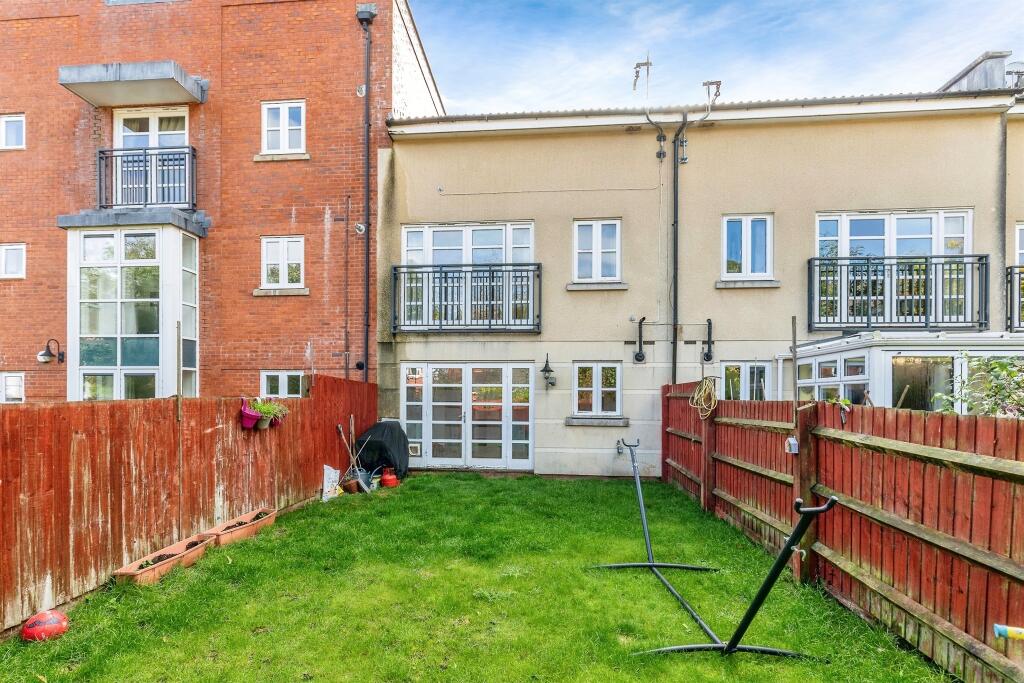 Additional property image - Strathearn Drive, Westbury-On-Trym, Bristol