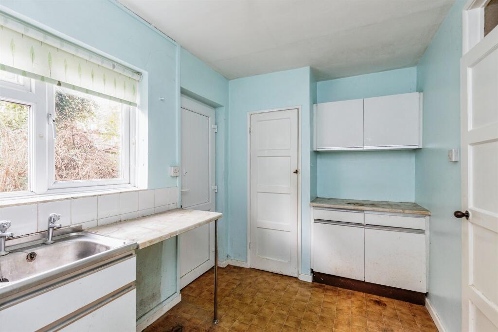 Additional property image - Southwood Drive, Bristol