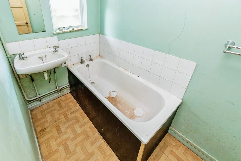 Additional property image - Southwood Drive, Bristol