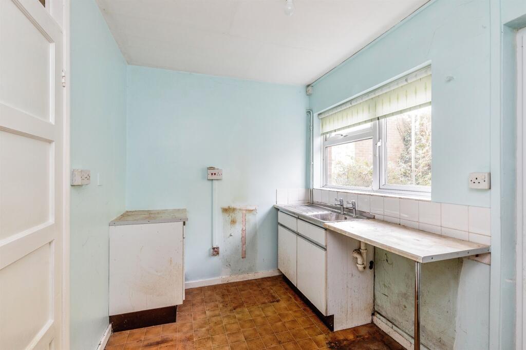 Additional property image - Southwood Drive, Bristol