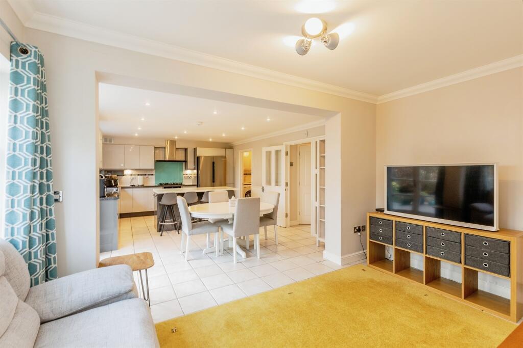 Additional property image - Royal Victoria Park, Bristol