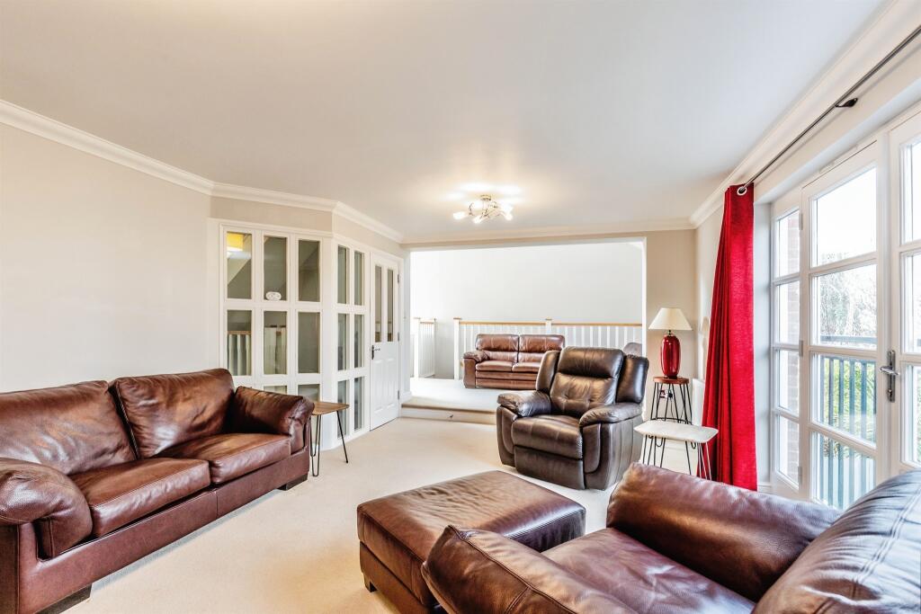 Additional property image - Royal Victoria Park, Bristol