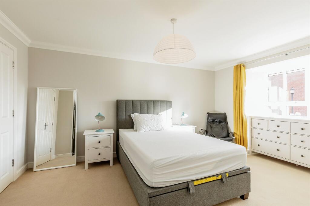 Additional property image - Royal Victoria Park, Bristol