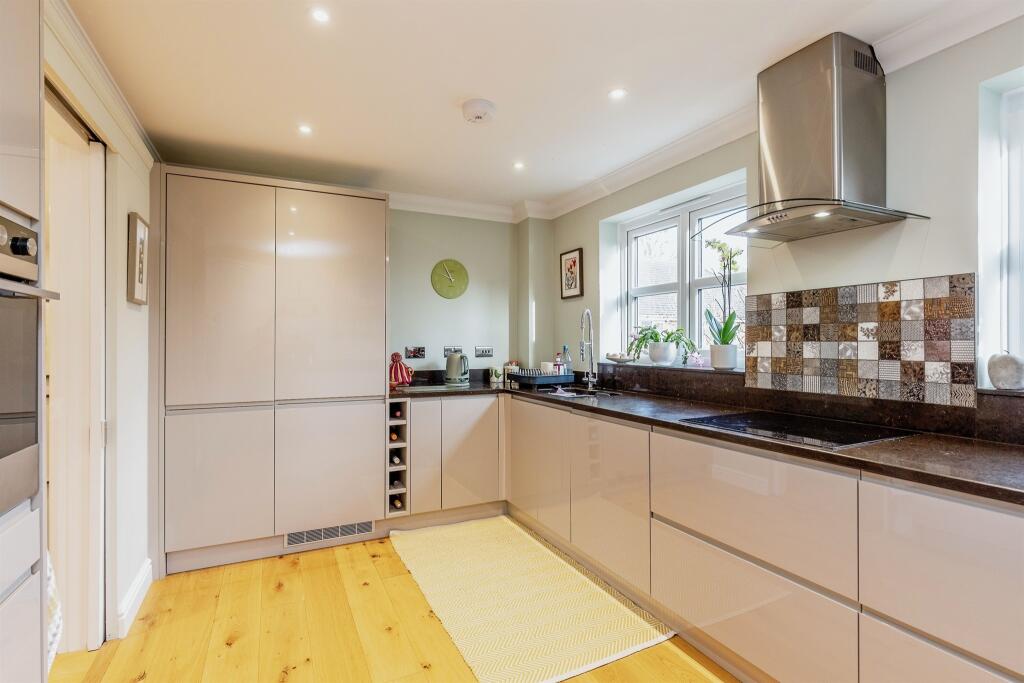 Additional property image - Royal Victoria Park, Bristol