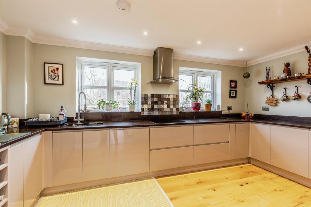 Additional property image - Royal Victoria Park, Bristol