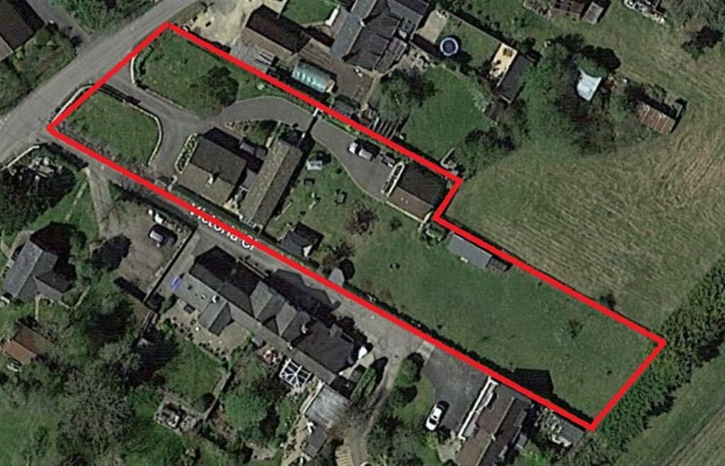 4 bedroom detached bungalow for sale in Trevena, New Zealand, Calne, SN11