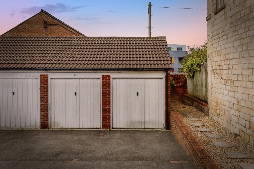 Additional property image - Taylors View, Trowbridge