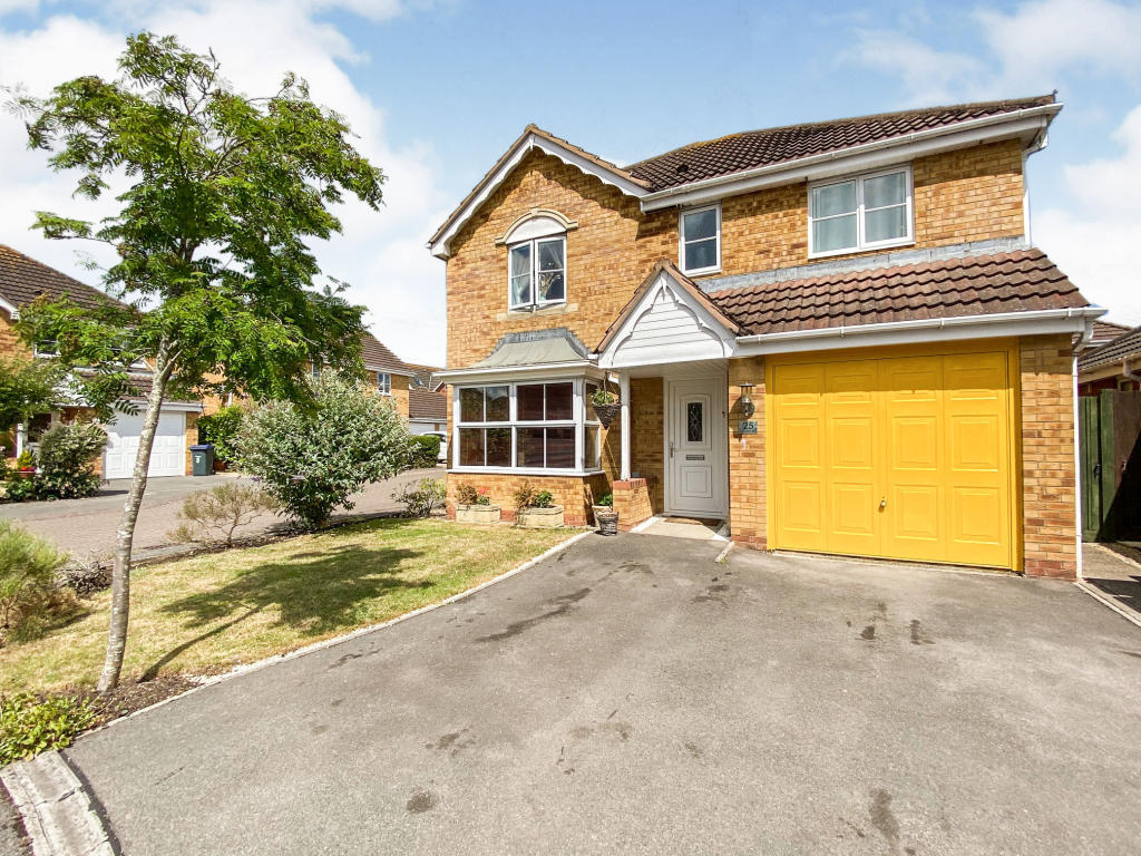 4 bedroom detached house for sale in Orpington Way, Hilperton