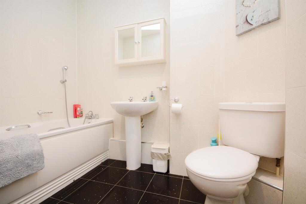 Additional property image - Nowell Close, BRAINTREE