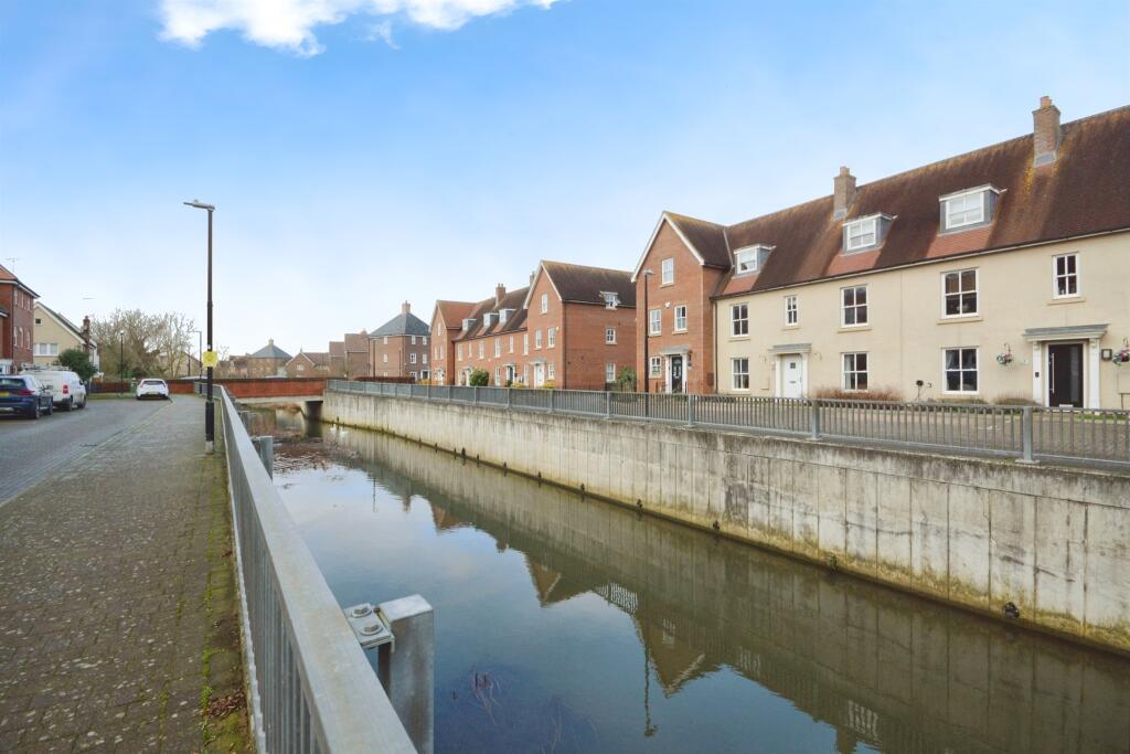 Additional property image - Nowell Close, BRAINTREE