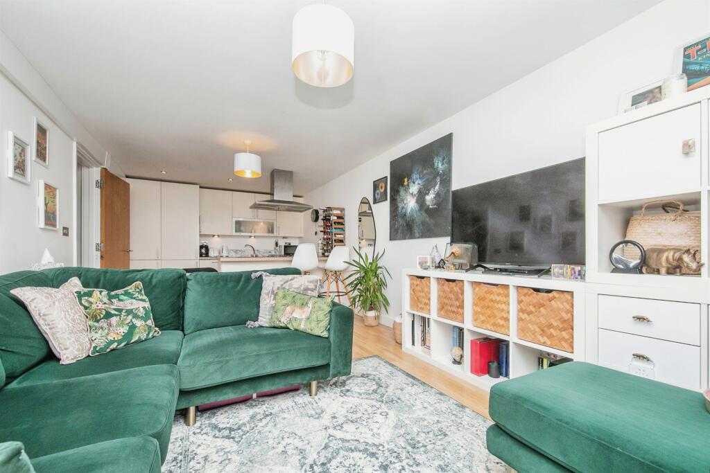 Additional property image - Grosvenor Place, Colchester
