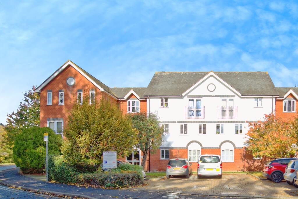 Main image of property: Victoria Chase, Colchester