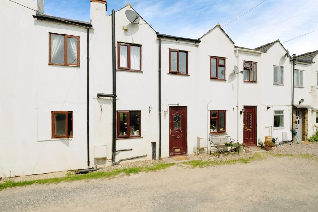 3 bedroom terraced house for sale in Railway Terrace, Stretton Sugwas