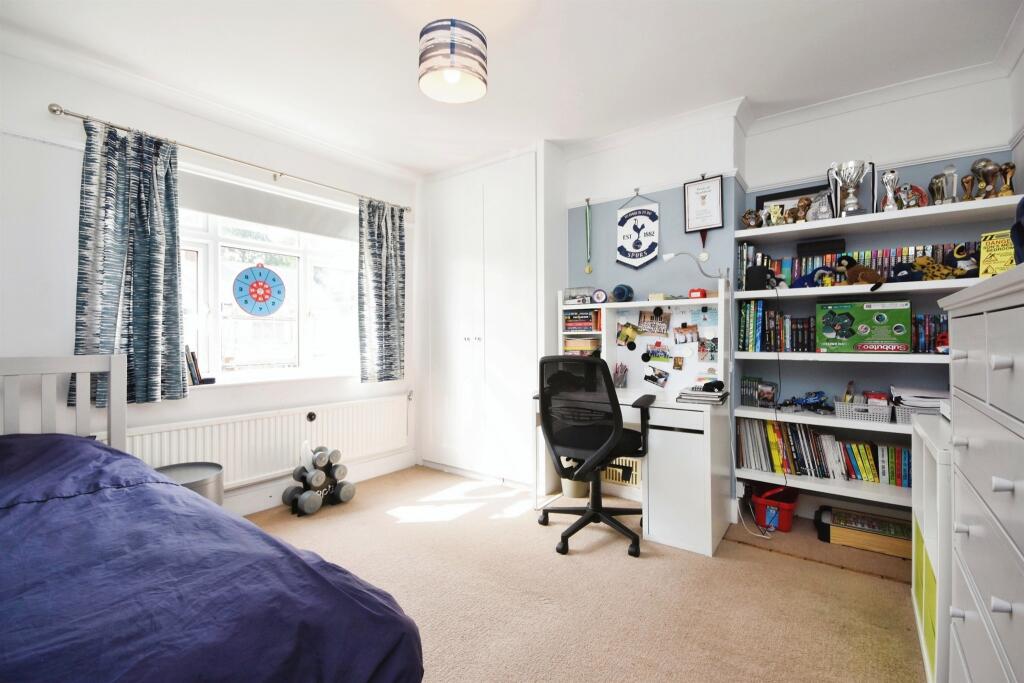 Additional property image - Finchley Avenue, Chelmsford