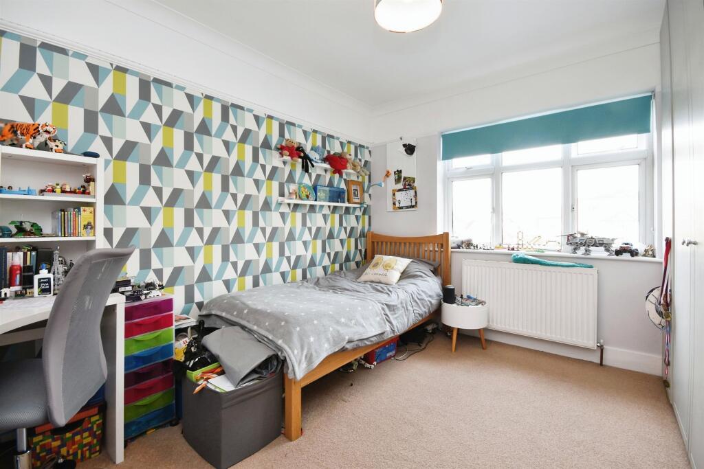 Additional property image - Finchley Avenue, Chelmsford