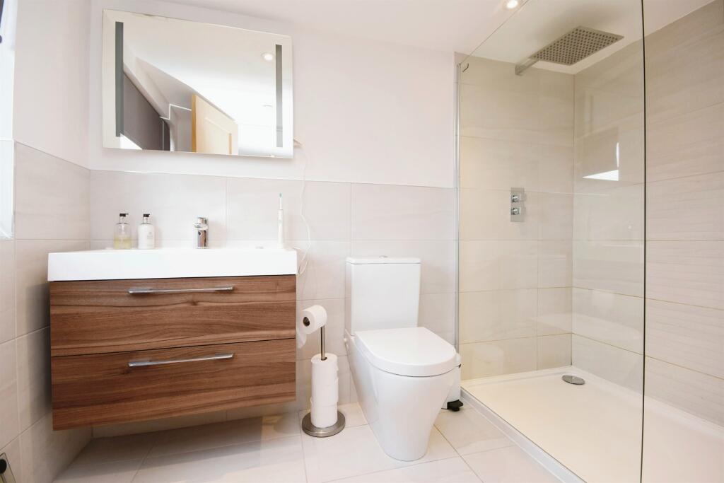 Additional property image - Finchley Avenue, Chelmsford