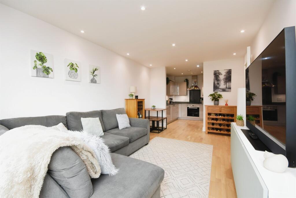 Additional property image - Burgess Springs, Chelmsford