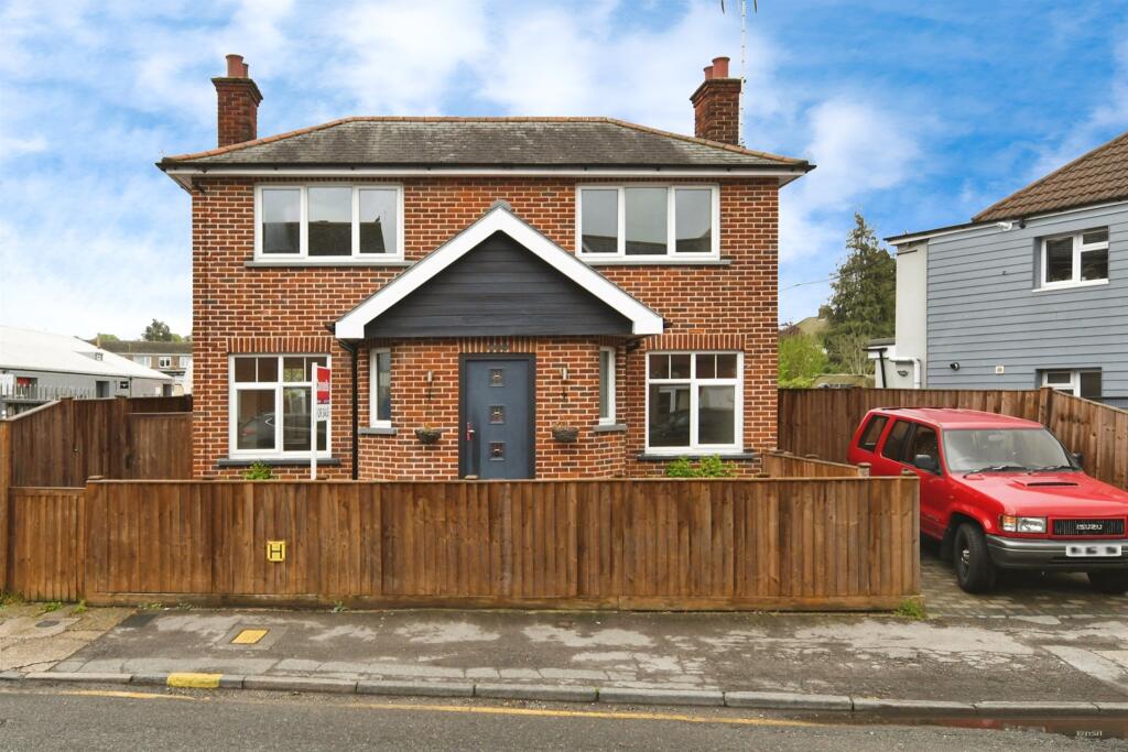 Main image of property: Navigation Road, Chelmsford