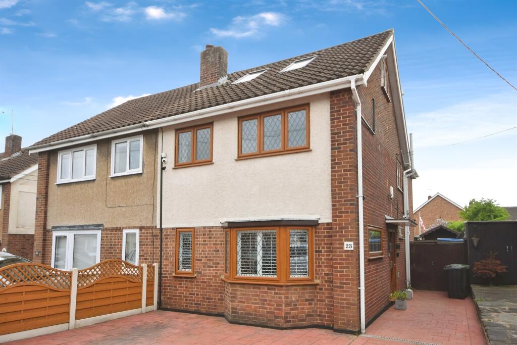 Main image of property: Buller Road, Basildon