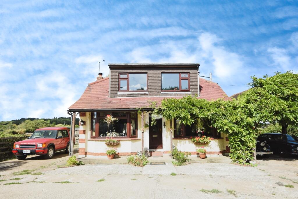 Main image of property: Southend Road, Corringham, STANFORD-LE-HOPE