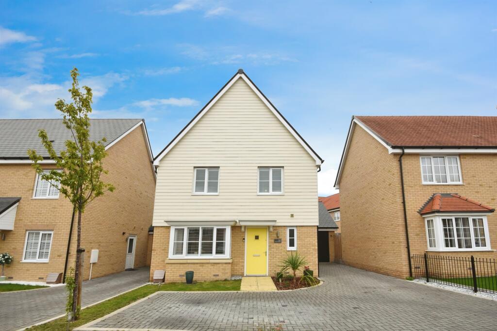 Main image of property: Elizabeth Gardens, Rochford