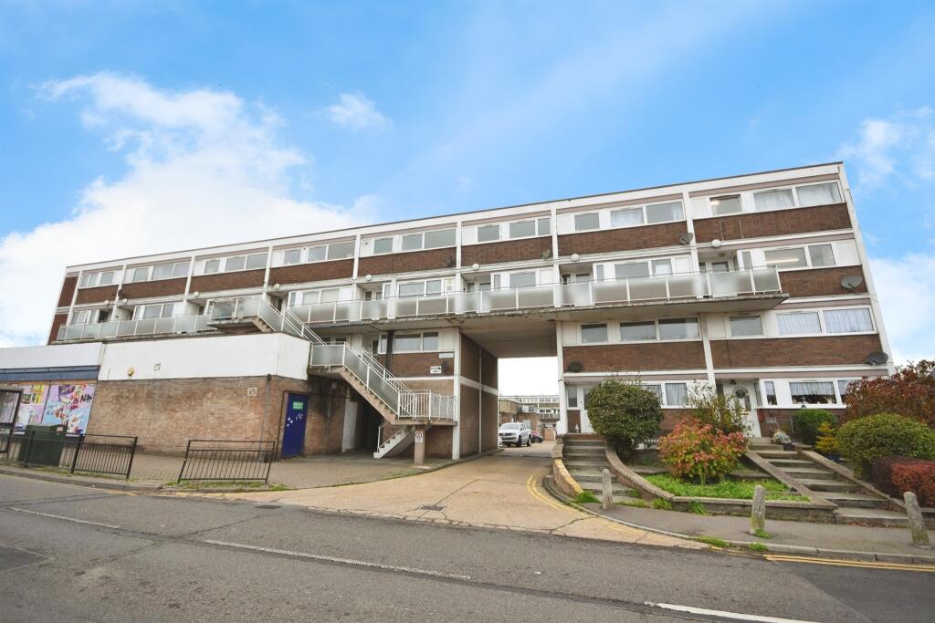 Main image of property: Manor Court, Benfleet