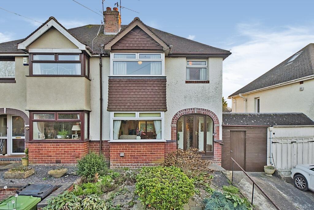 3 bedroom semidetached house for sale in Ronkswood Crescent, Worcester
