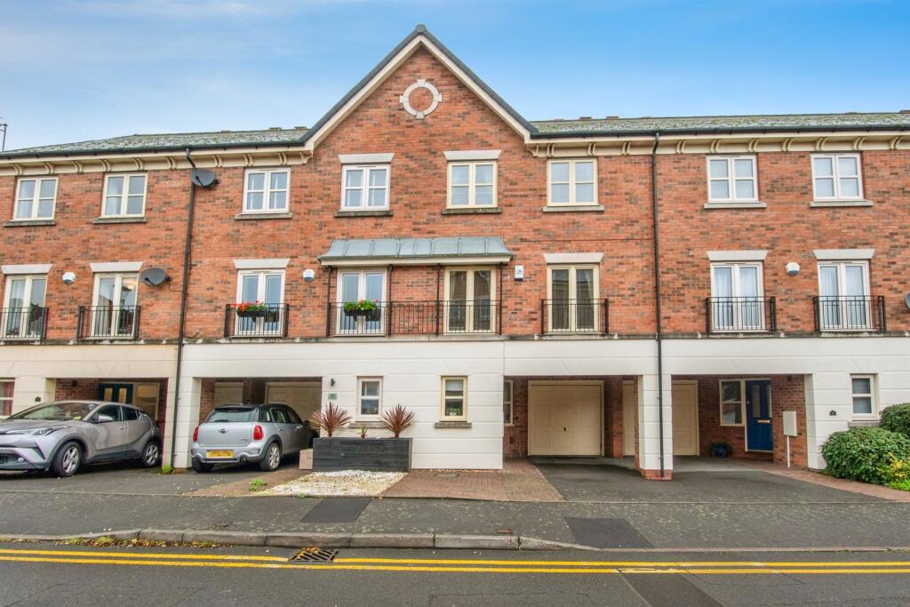 Main image of property: Sansome Place, Worcester
