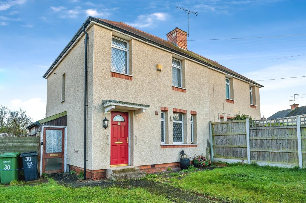3 bedroom semidetached house for sale in Blackpole Road, Worcester, WR4