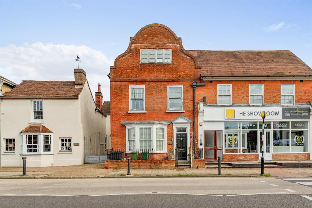 5 bedroom semidetached house for sale in High Street, Merstham