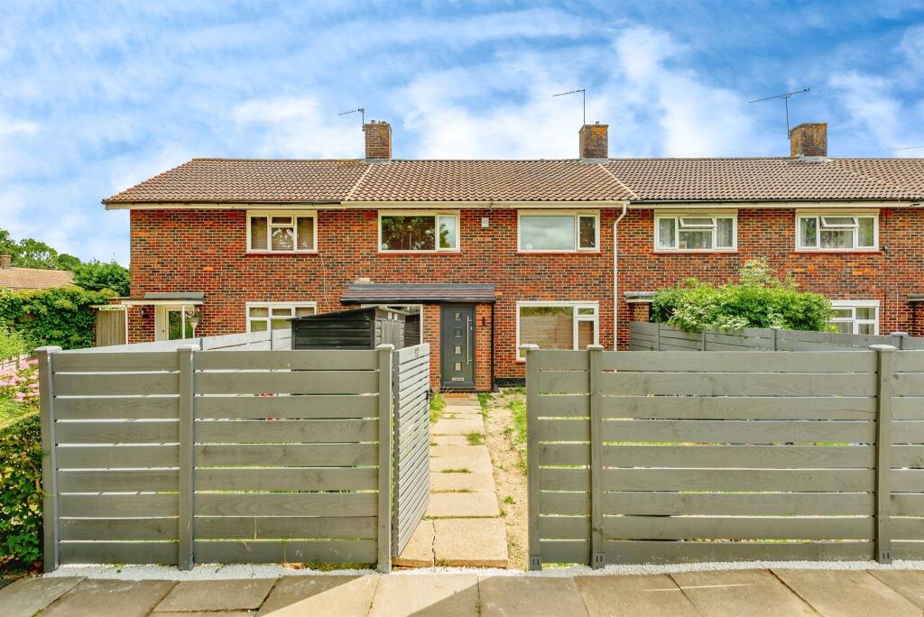 Main image of property: Kilnmead Close, Crawley
