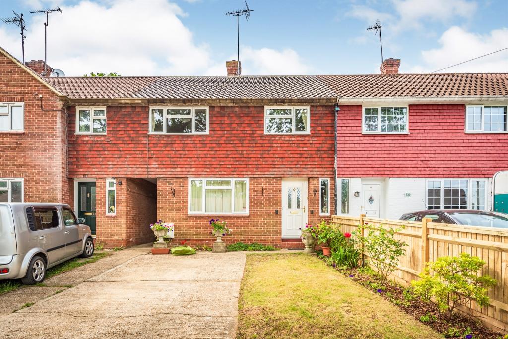 3 bedroom terraced house for sale in Penn Crescent, Haywards Heath, RH16